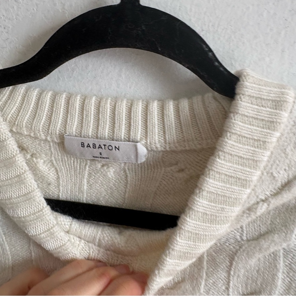 Aritzia Babaton Sz S Glory Cable Knit White Cropped Wool Sweater - Picture 6 of 9